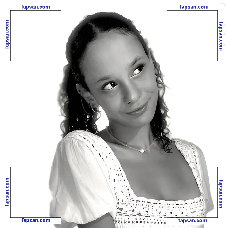 MissFairy nude photo #0043 from OnlyFans