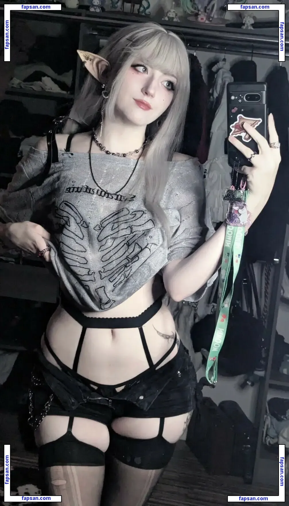 MissIronBlood голая фото #0036 с Онлифанс