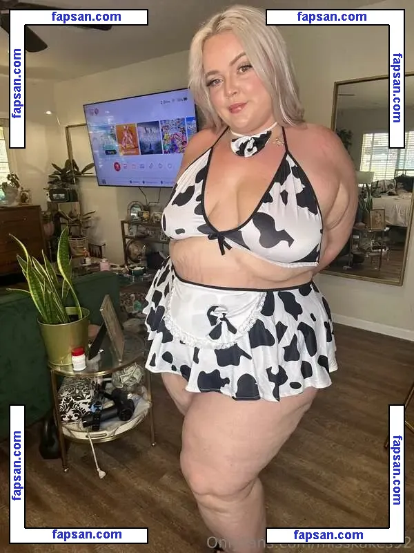 misskakes92 голая фото #0012 с Онлифанс