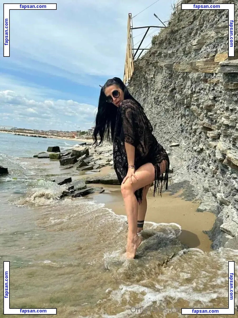 misslady8 nude photo #0015 from OnlyFans