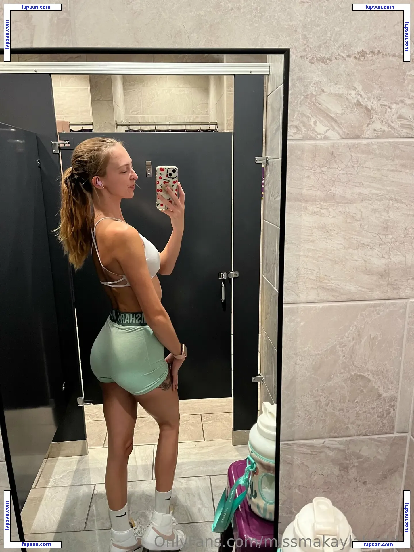 missmakaylabaddie nude photo #0082 from OnlyFans