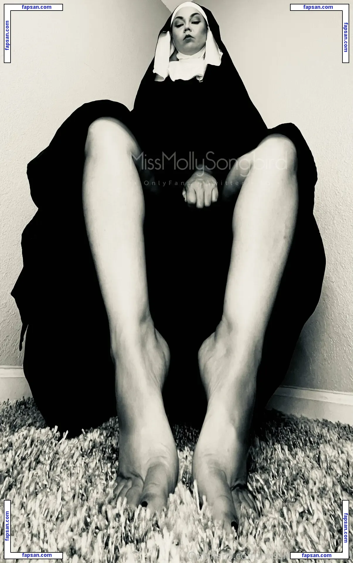 missmollysongbird nude photo #0005 from OnlyFans