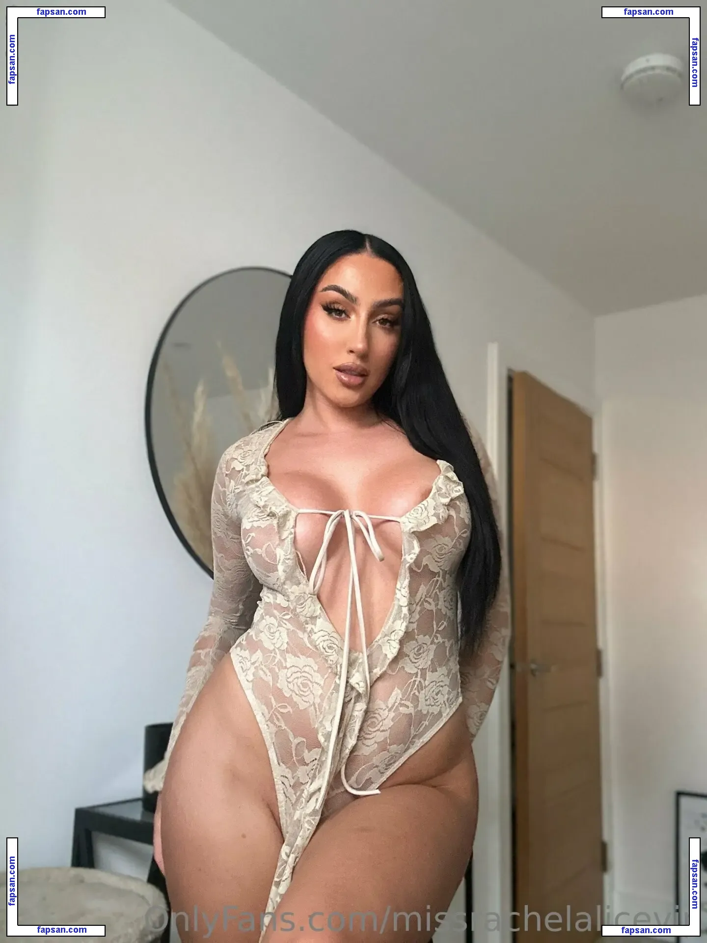 missrachelalice nude photo #0020 from OnlyFans