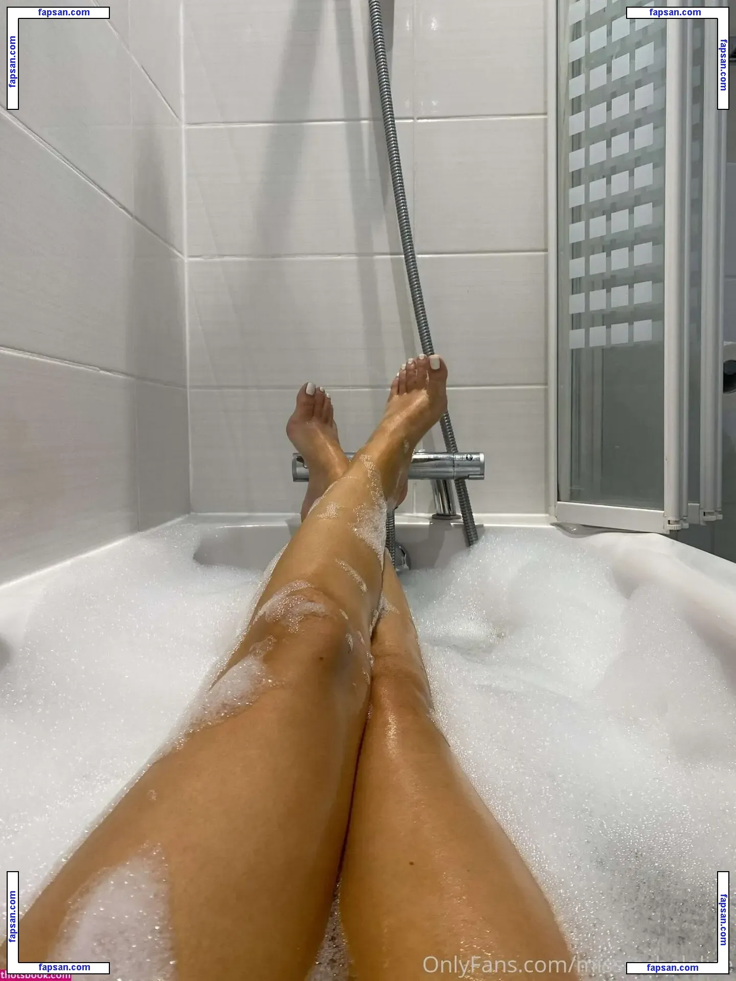 missrachelalice nude photo #0024 from OnlyFans