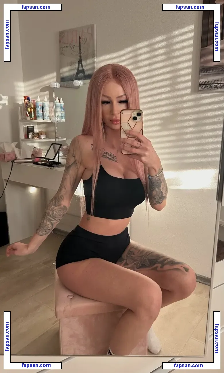 missxgrey22 nude photo #0016 from OnlyFans