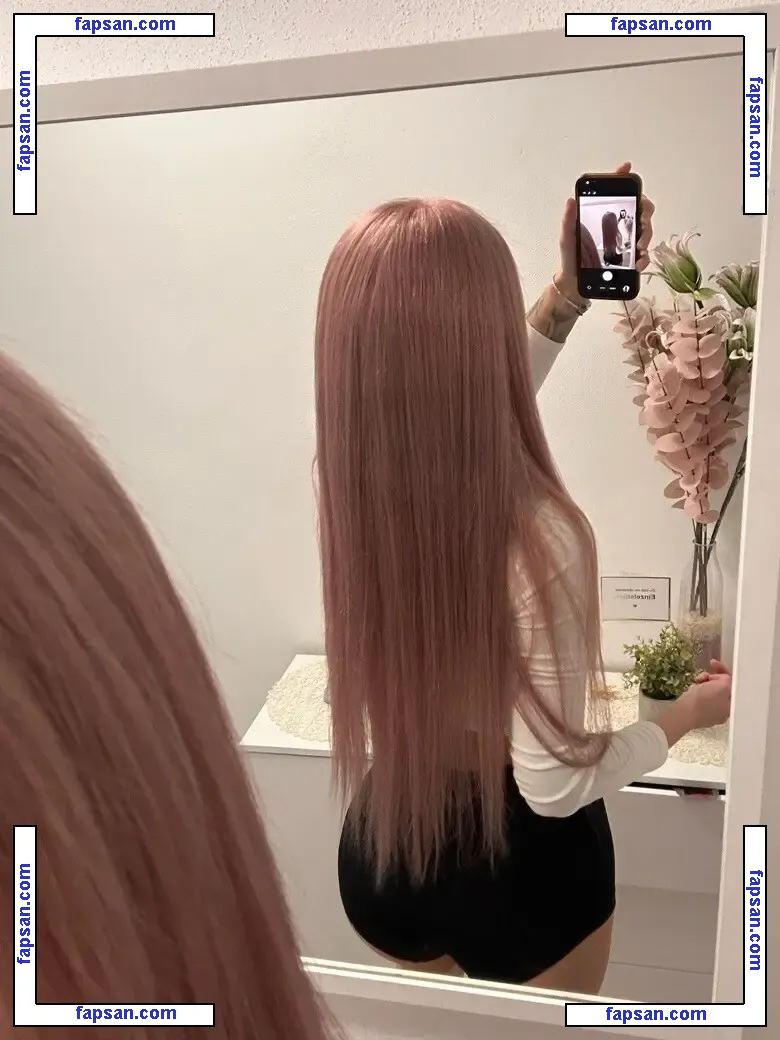 missxgrey22 nude photo #0025 from OnlyFans