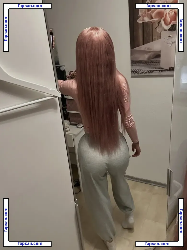 missxgrey22 nude photo #0028 from OnlyFans