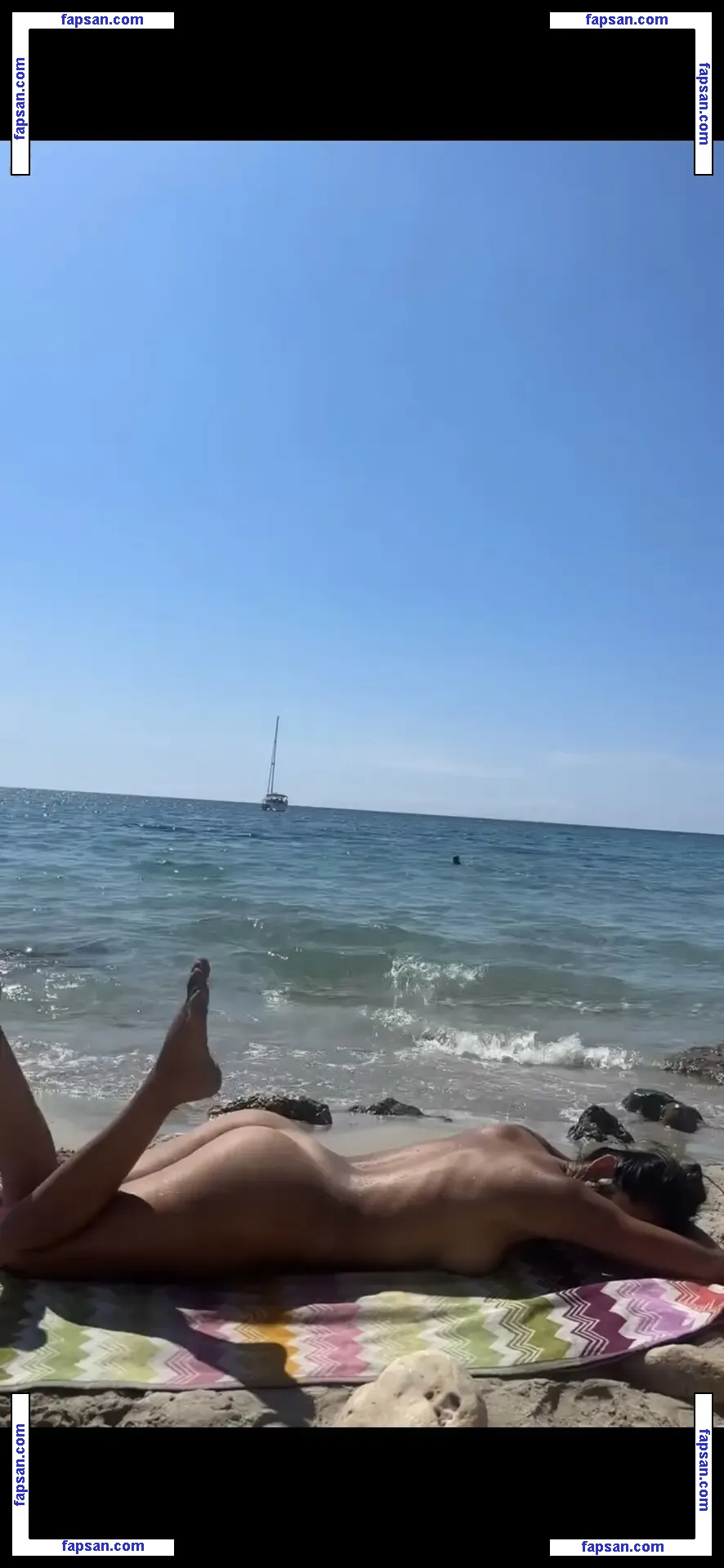 Missyarowng nude photo #0025 from OnlyFans