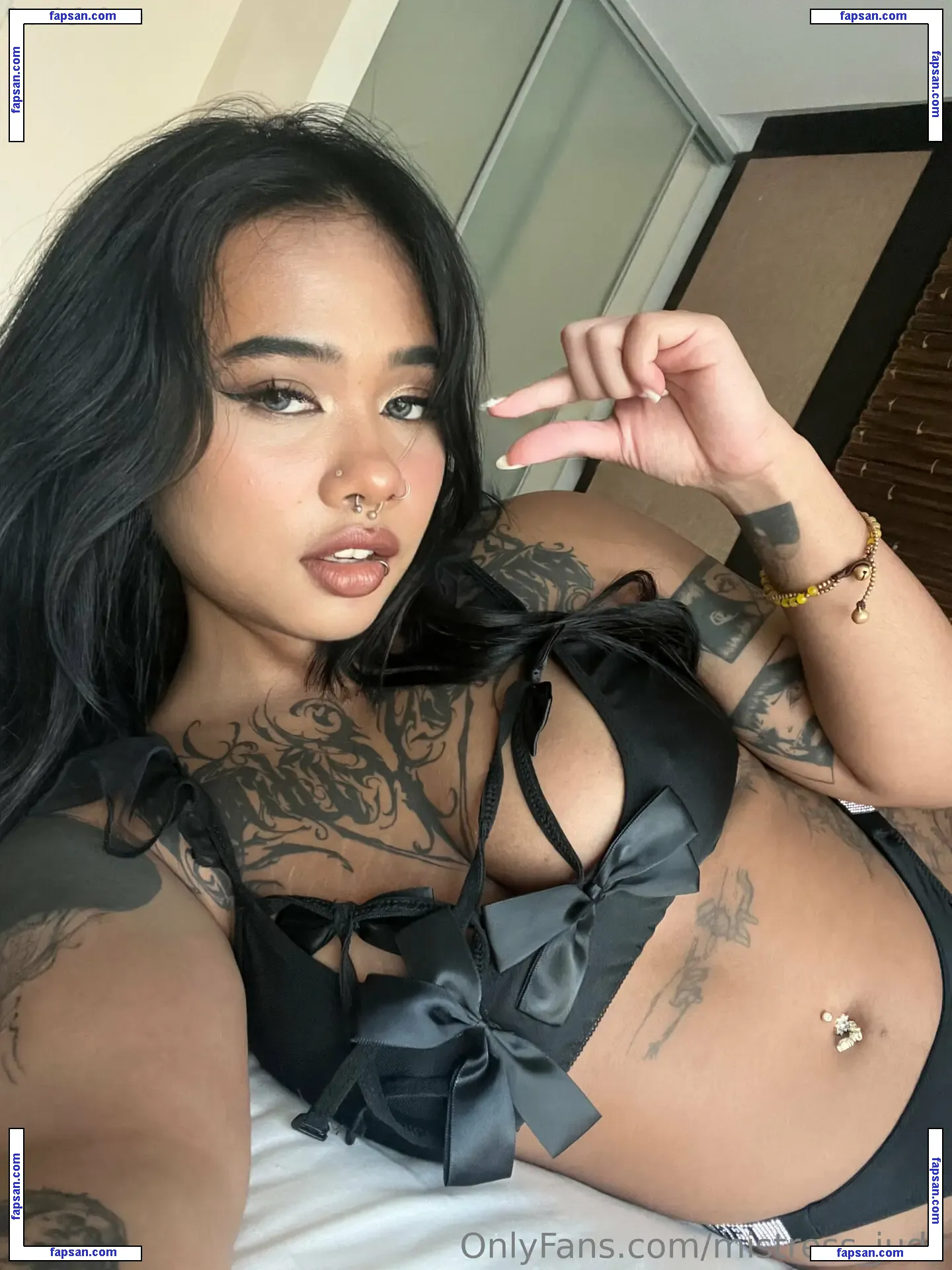 mistress_judy nude photo #0025 from OnlyFans