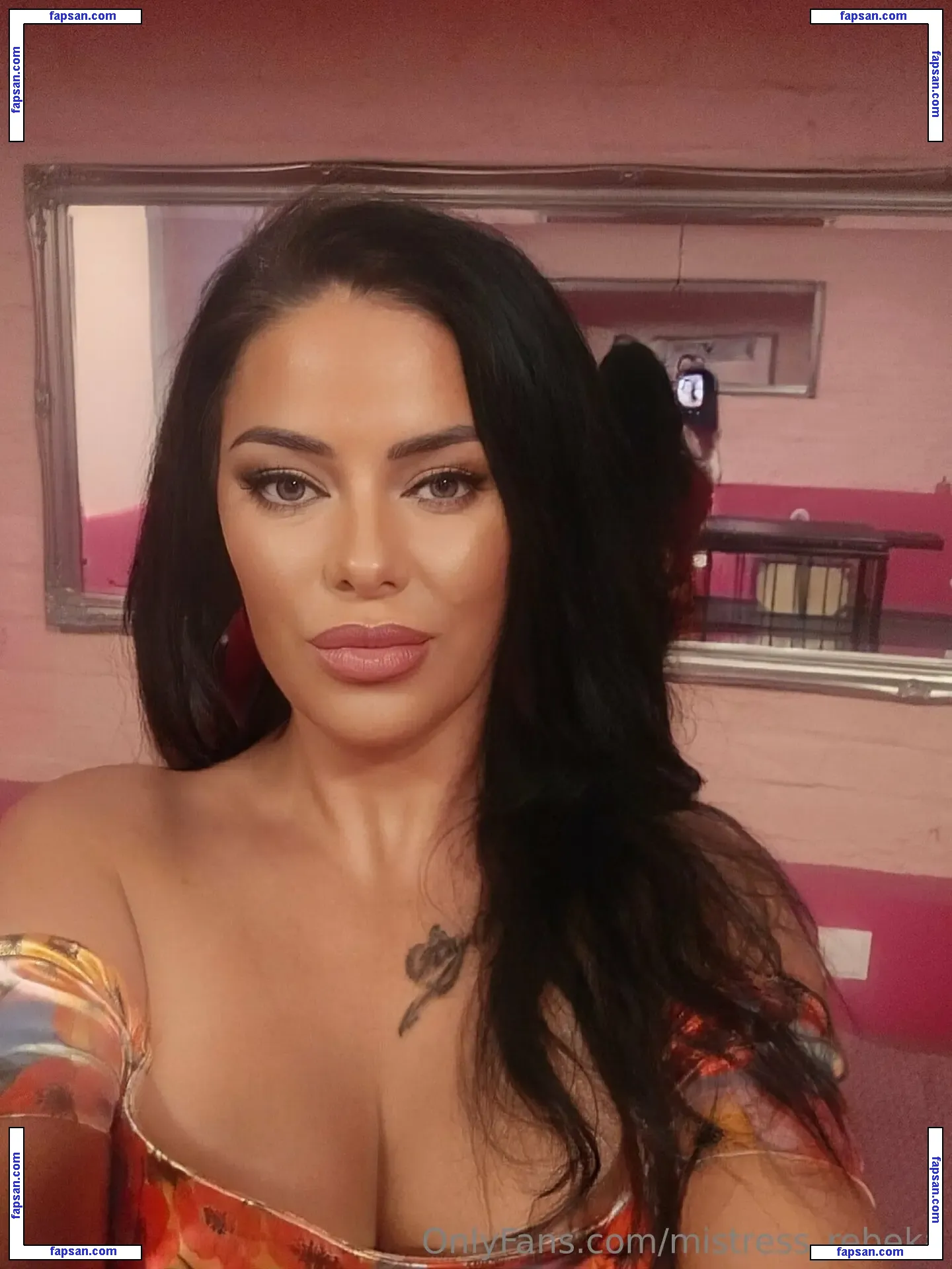mistress_rebeka nude photo #0014 from OnlyFans