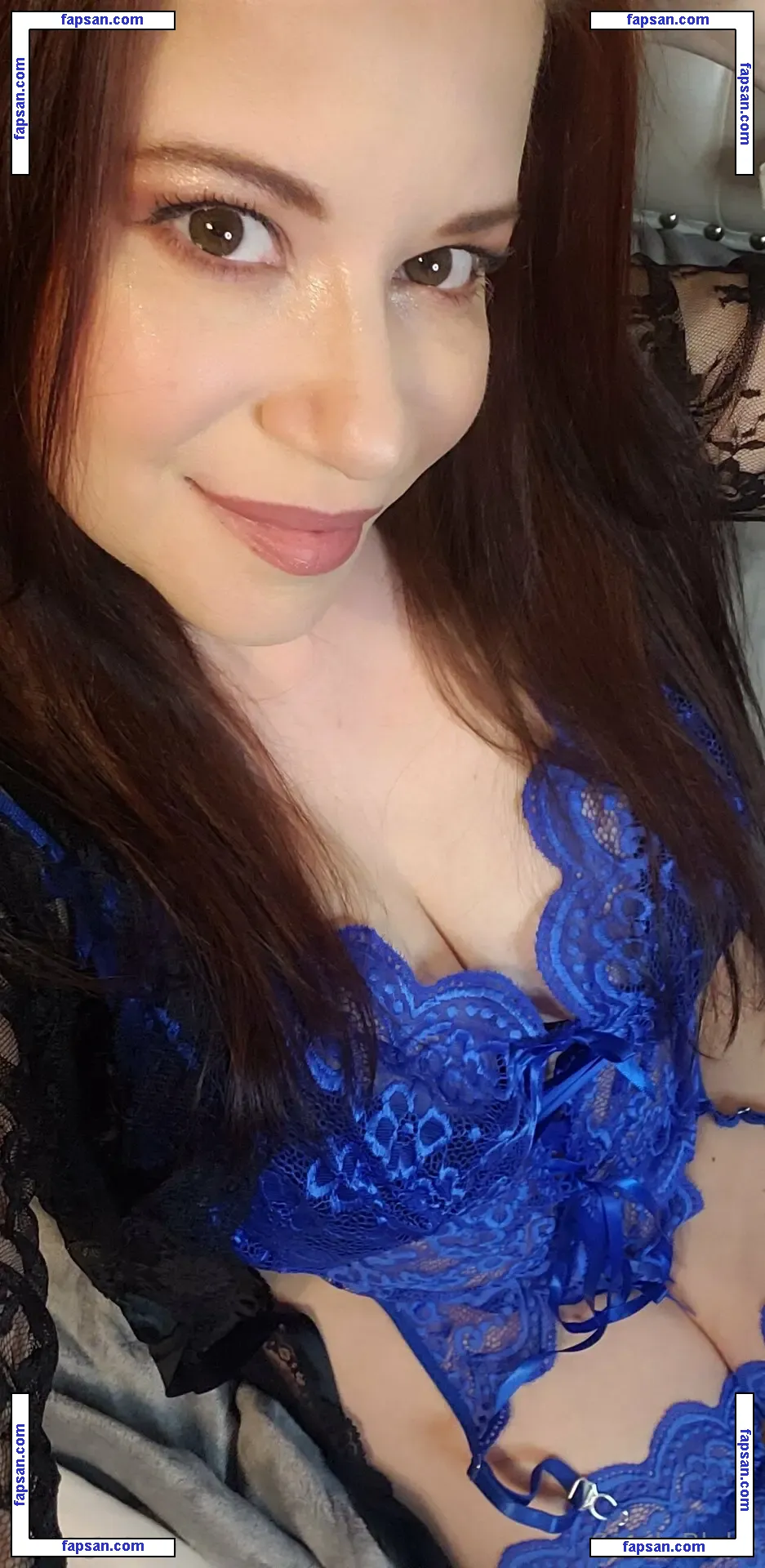 mistresssarahblake nude photo #0036 from OnlyFans