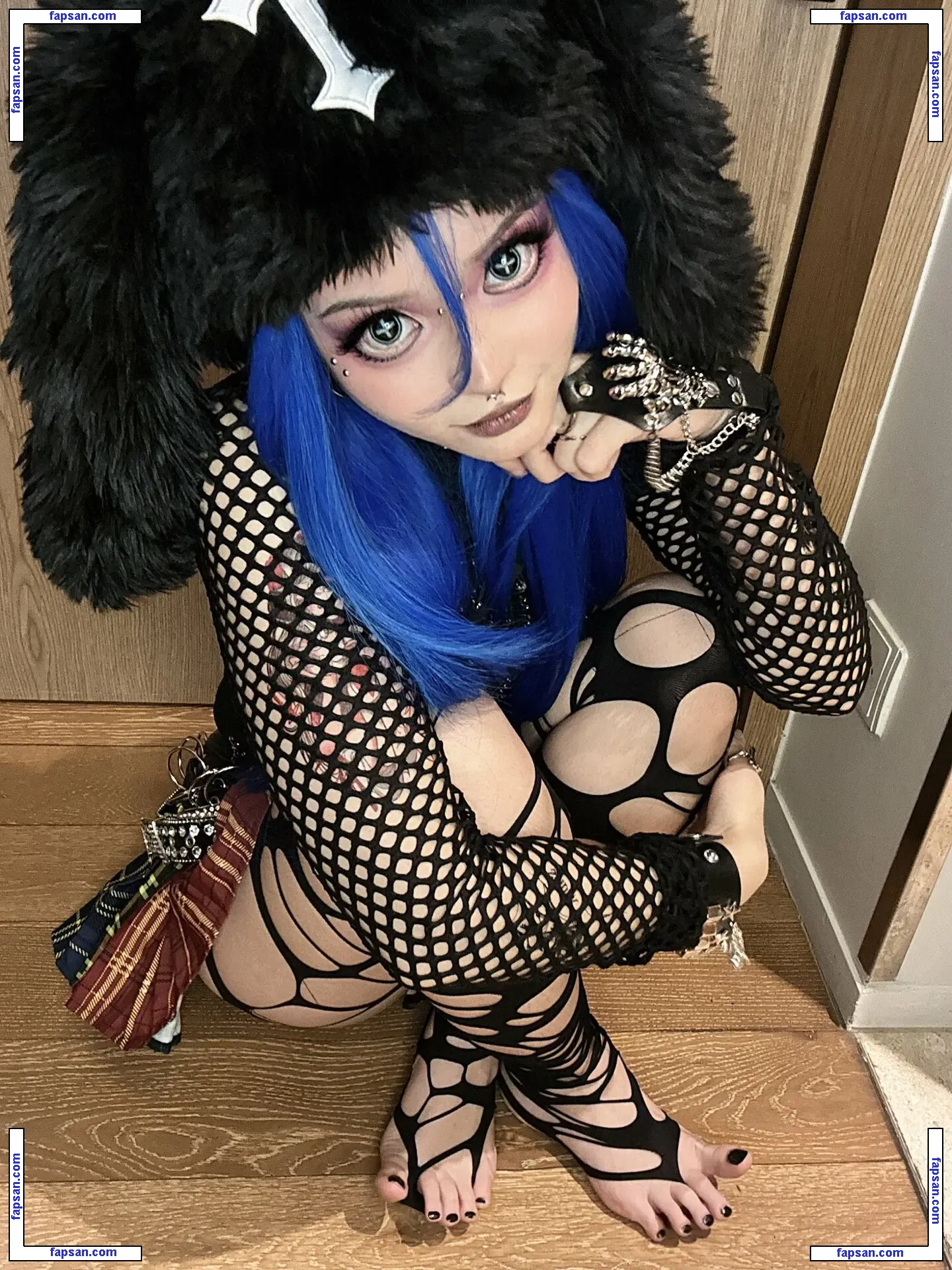 Misty Raines голая фото #0025 с Онлифанс