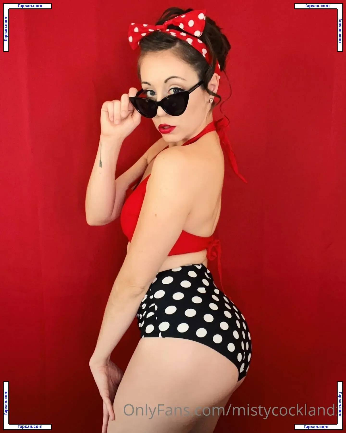 mistycocklandx nude photo #0002 from OnlyFans
