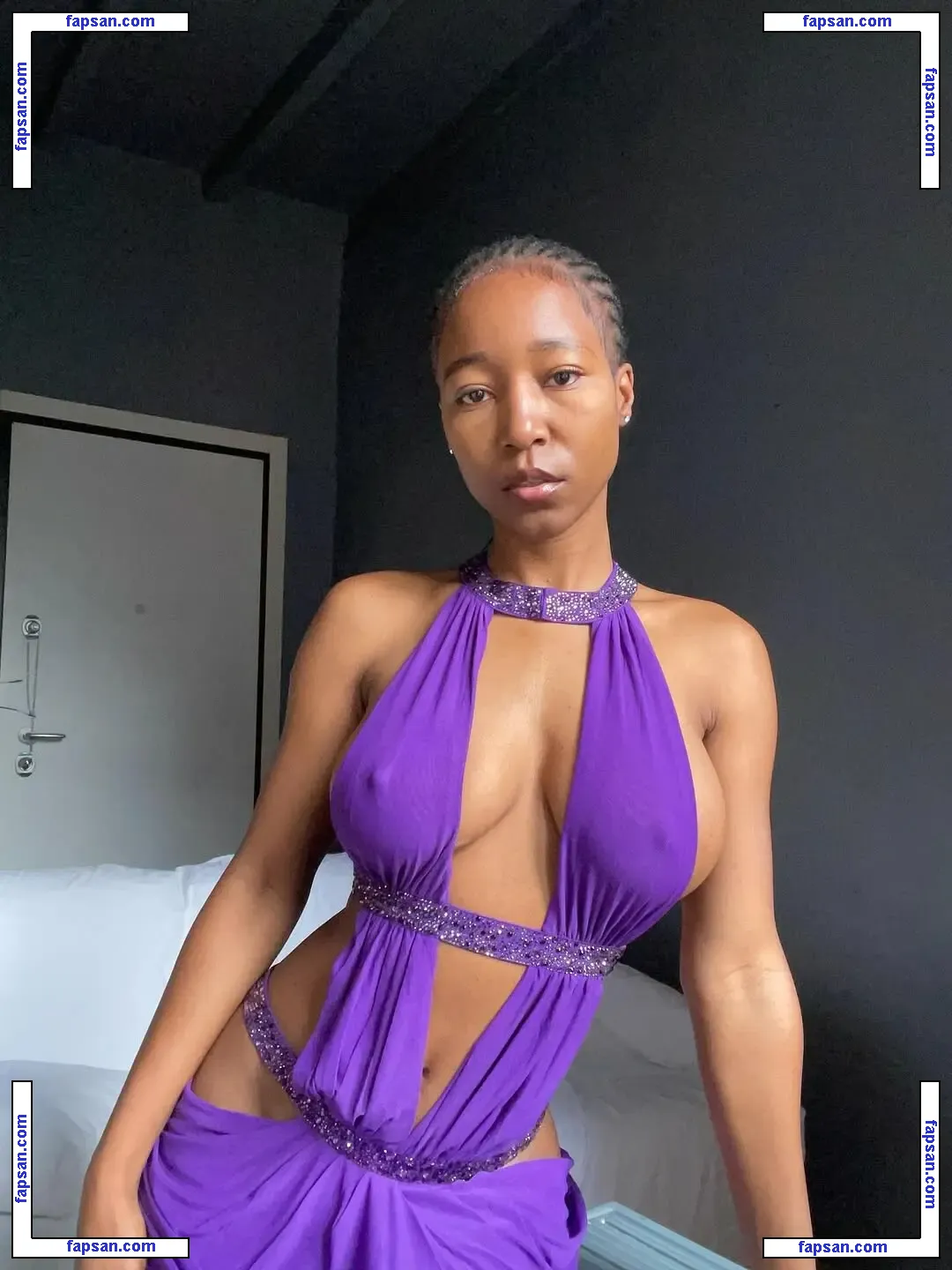 mitchumtanya голая фото #0010 с Онлифанс