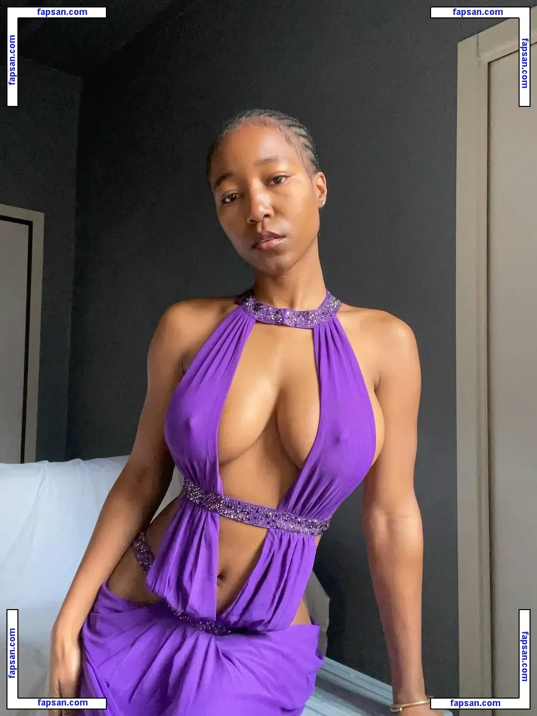 mitchumtanya голая фото #0013 с Онлифанс