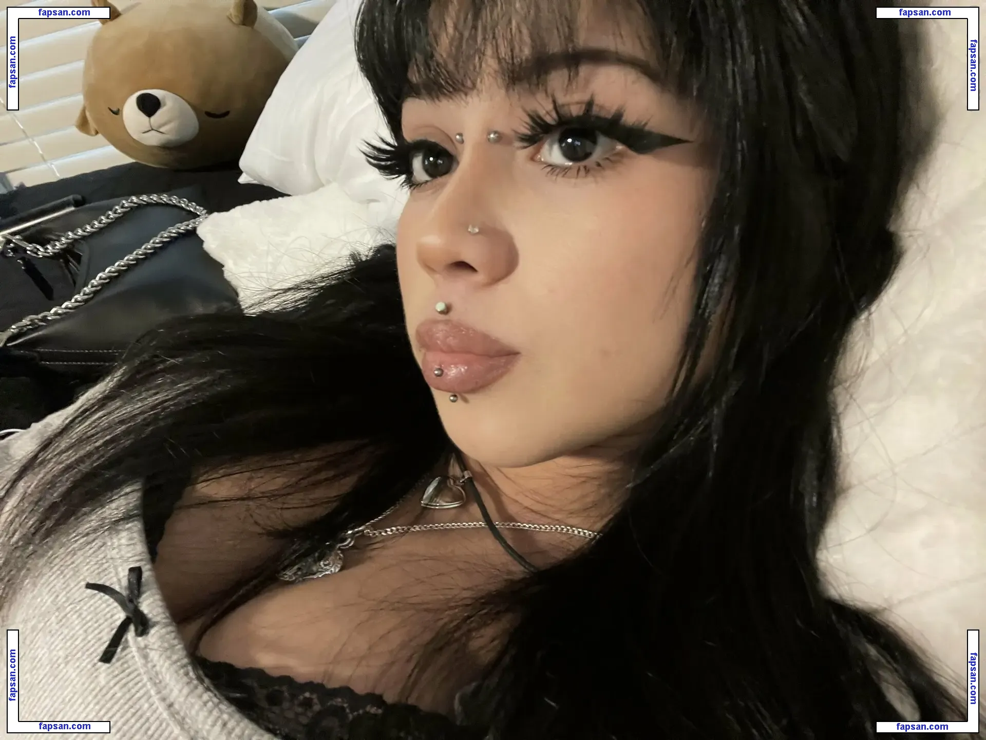 mitskisdaught3r nude photo #0005 from OnlyFans
