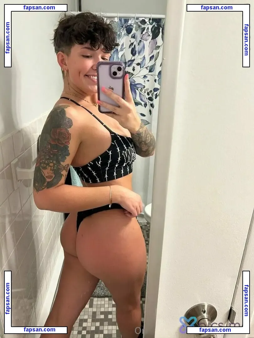 Miy AAcacia nude photo #0001 from OnlyFans
