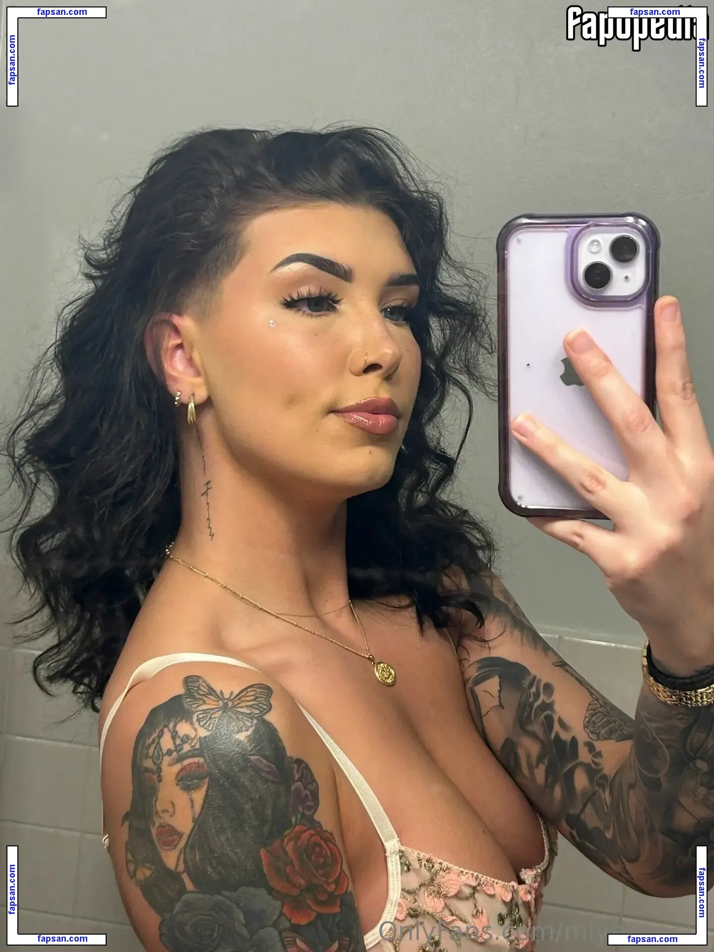 Miy AAcacia nude photo #0002 from OnlyFans