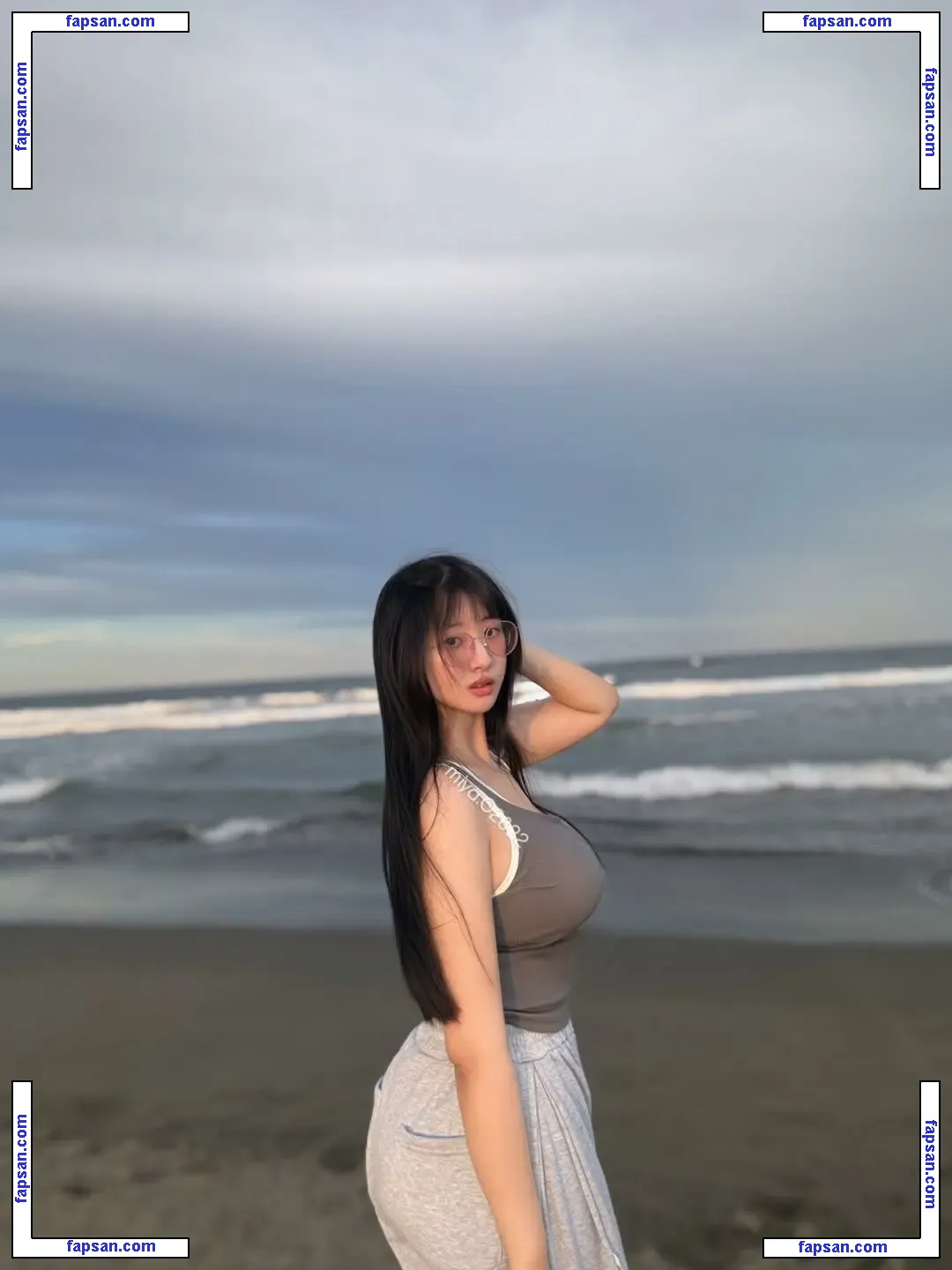 Miya.02822 голая фото #0018 с Онлифанс