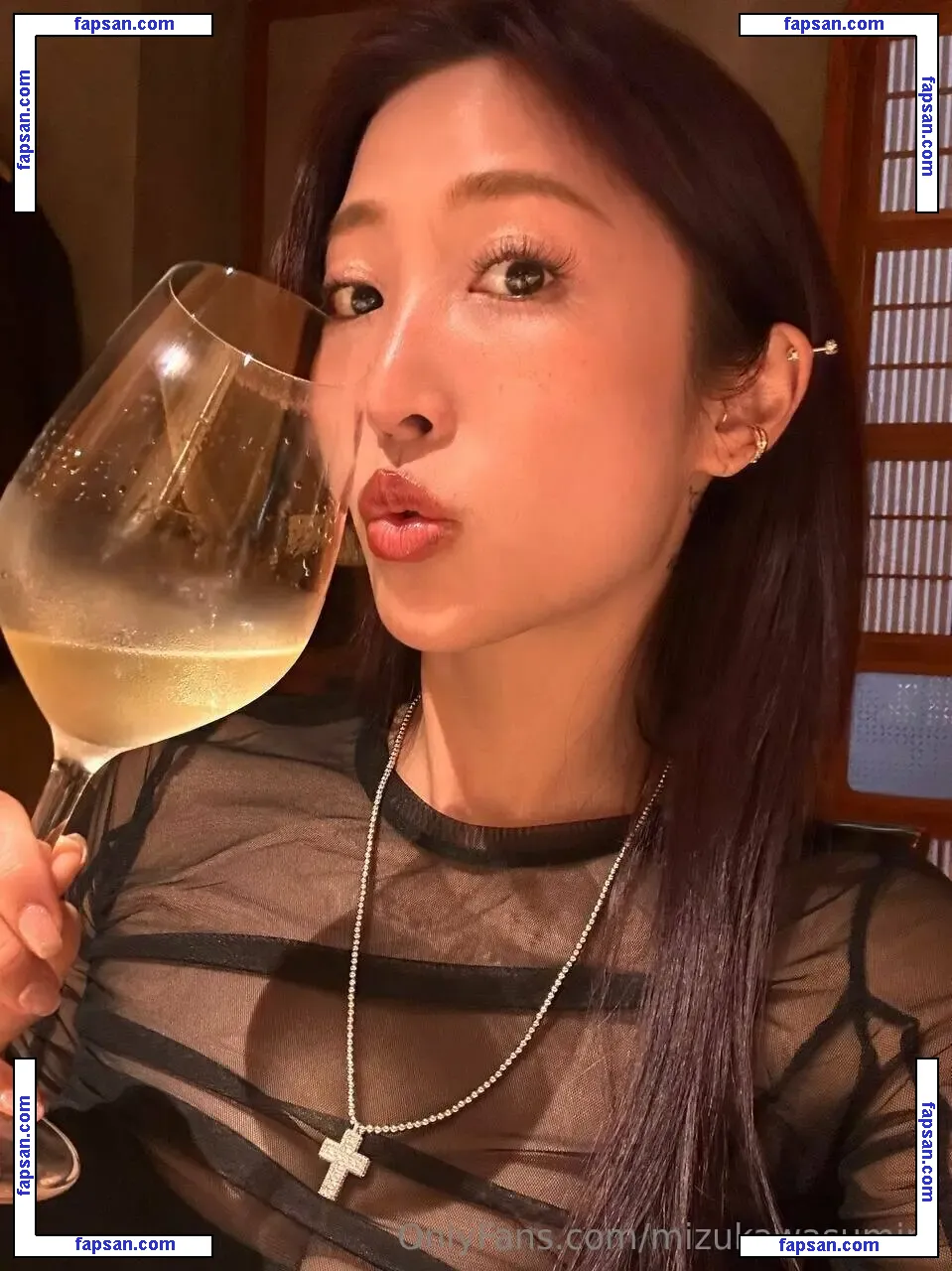 mizukawasumire nude photo #0046 from OnlyFans