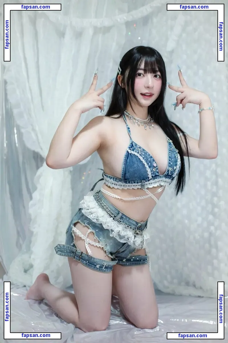 Mizuki Asakura nude photo #0057 from OnlyFans