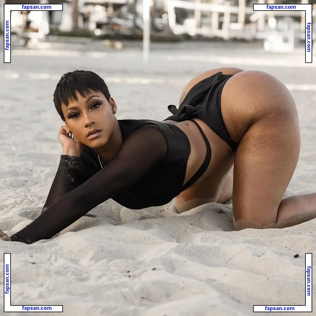 Mizz Twerksum / mizztwerksumoffical / theofficialmizztwerksum голая фото #0030 с Онлифанс