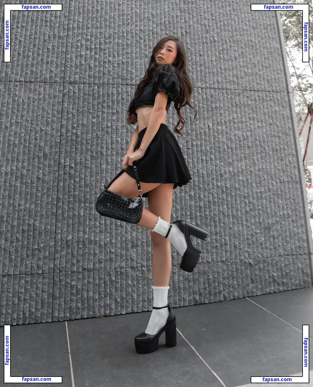 mlnewng голая фото #0005 с Онлифанс