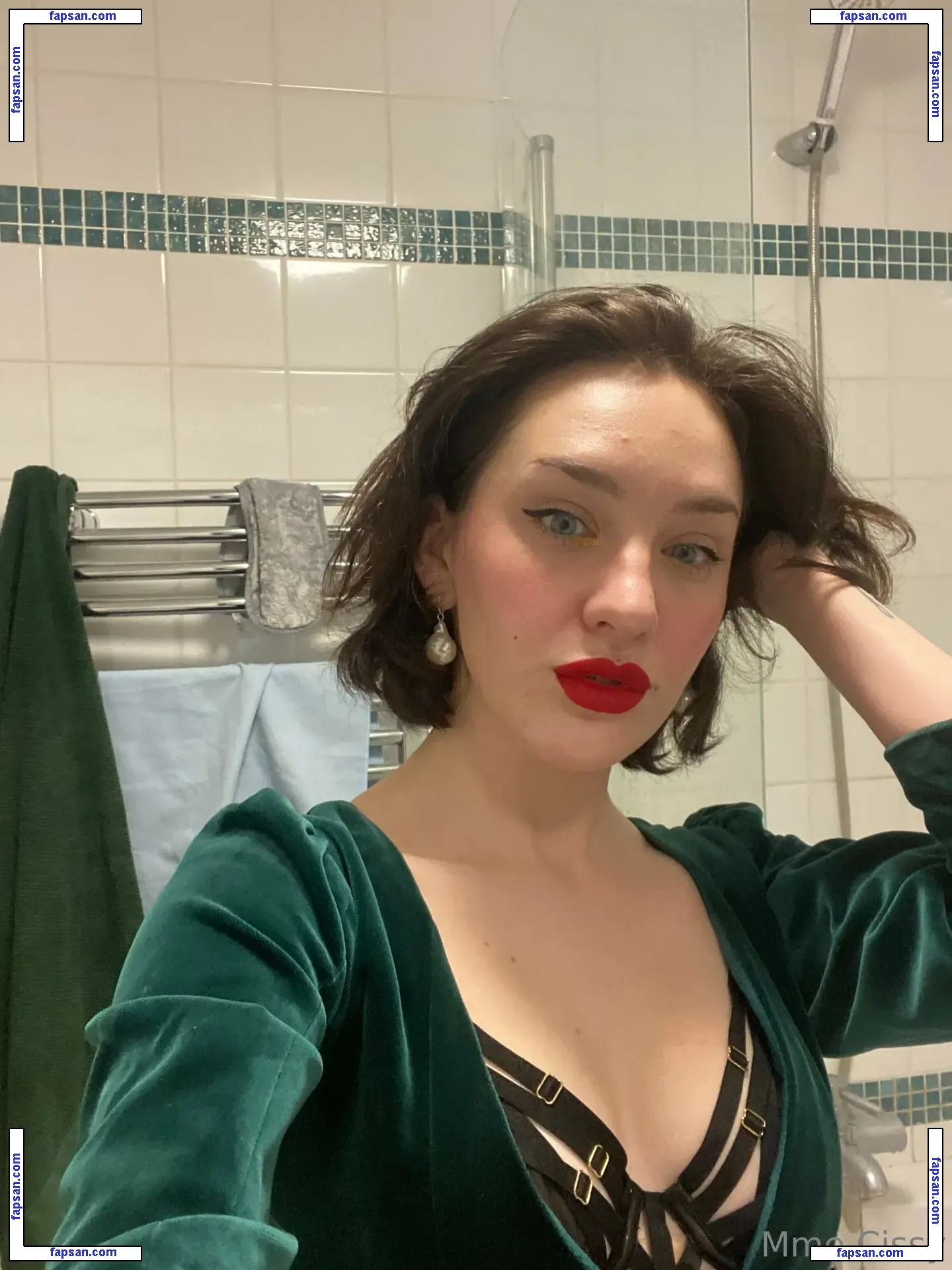 mmecissysubs nude photo #0002 from OnlyFans
