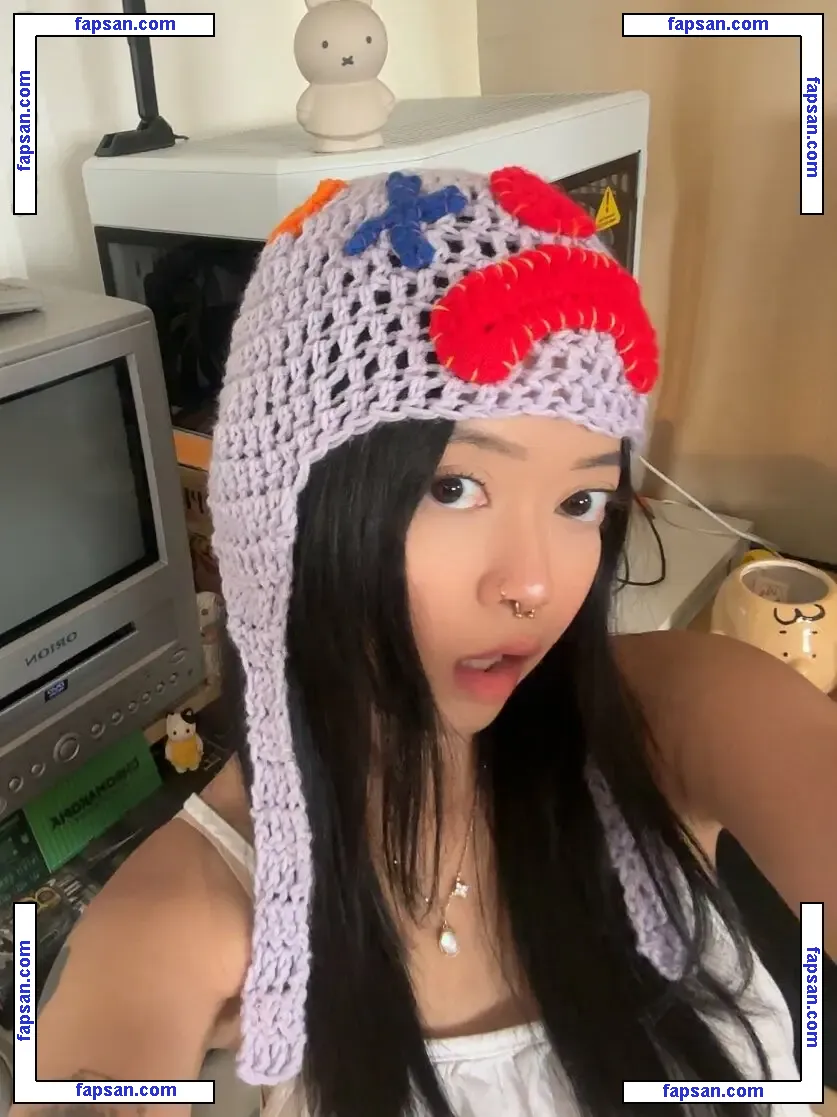 mngosteen nude photo #0005 from OnlyFans