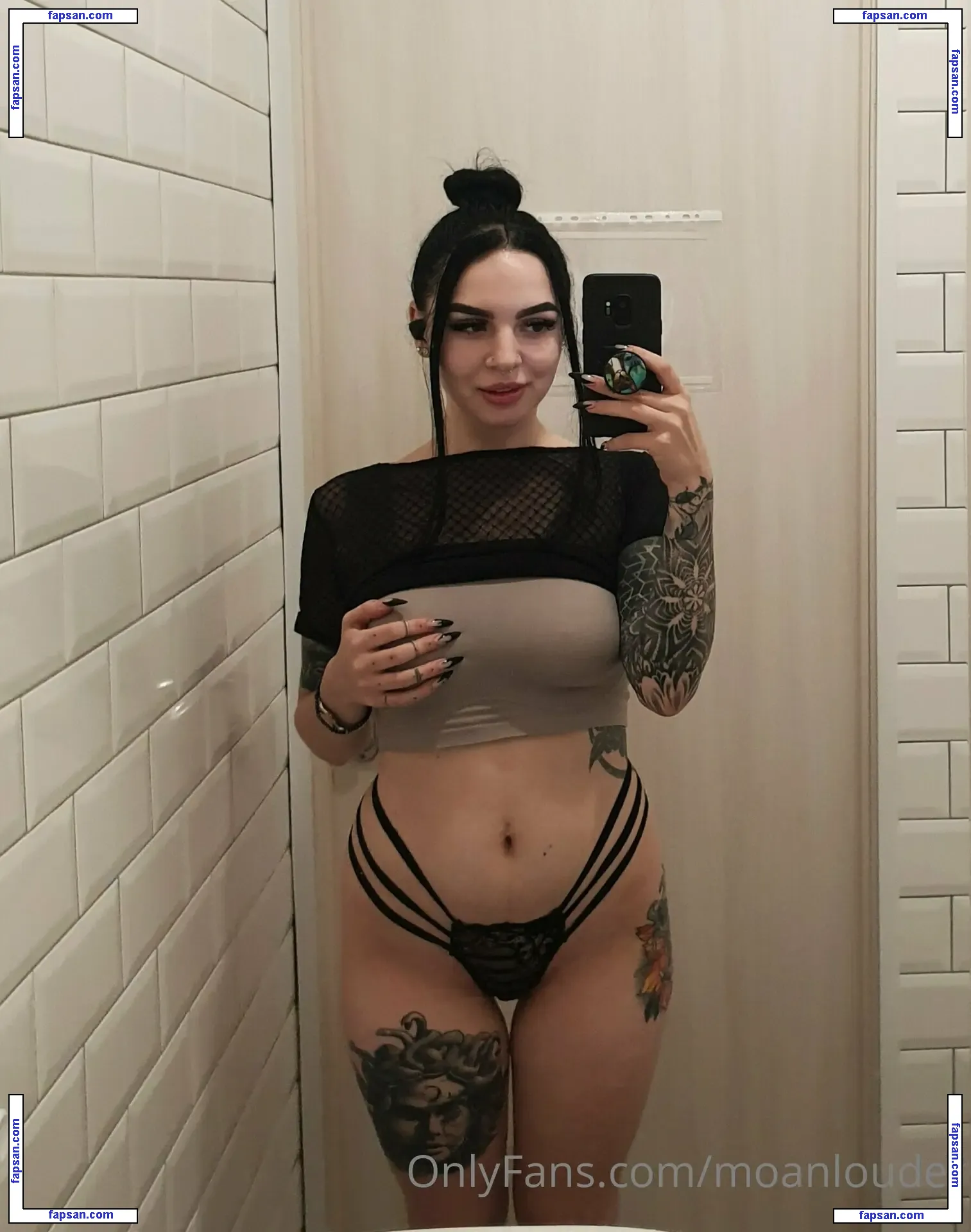 moanlouder nude photo #0030 from OnlyFans