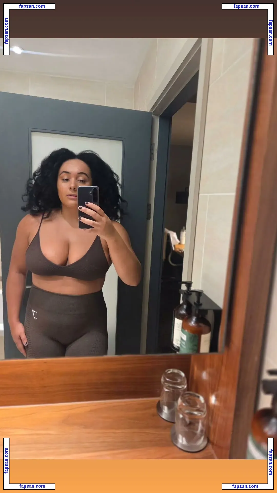 modernbritishrose голая фото #0027 с Онлифанс