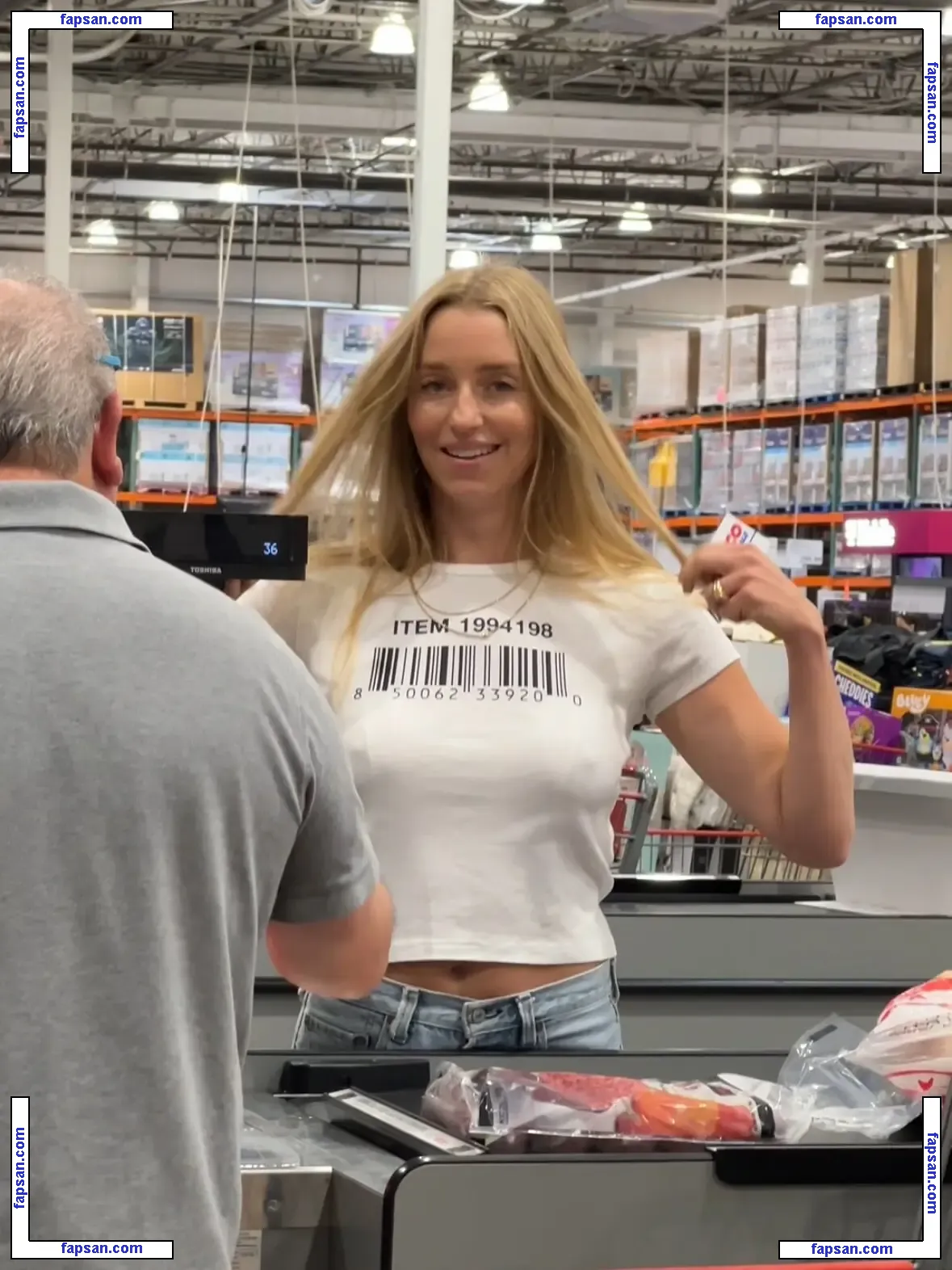 Molly Baz голая фото #0022 с Онлифанс