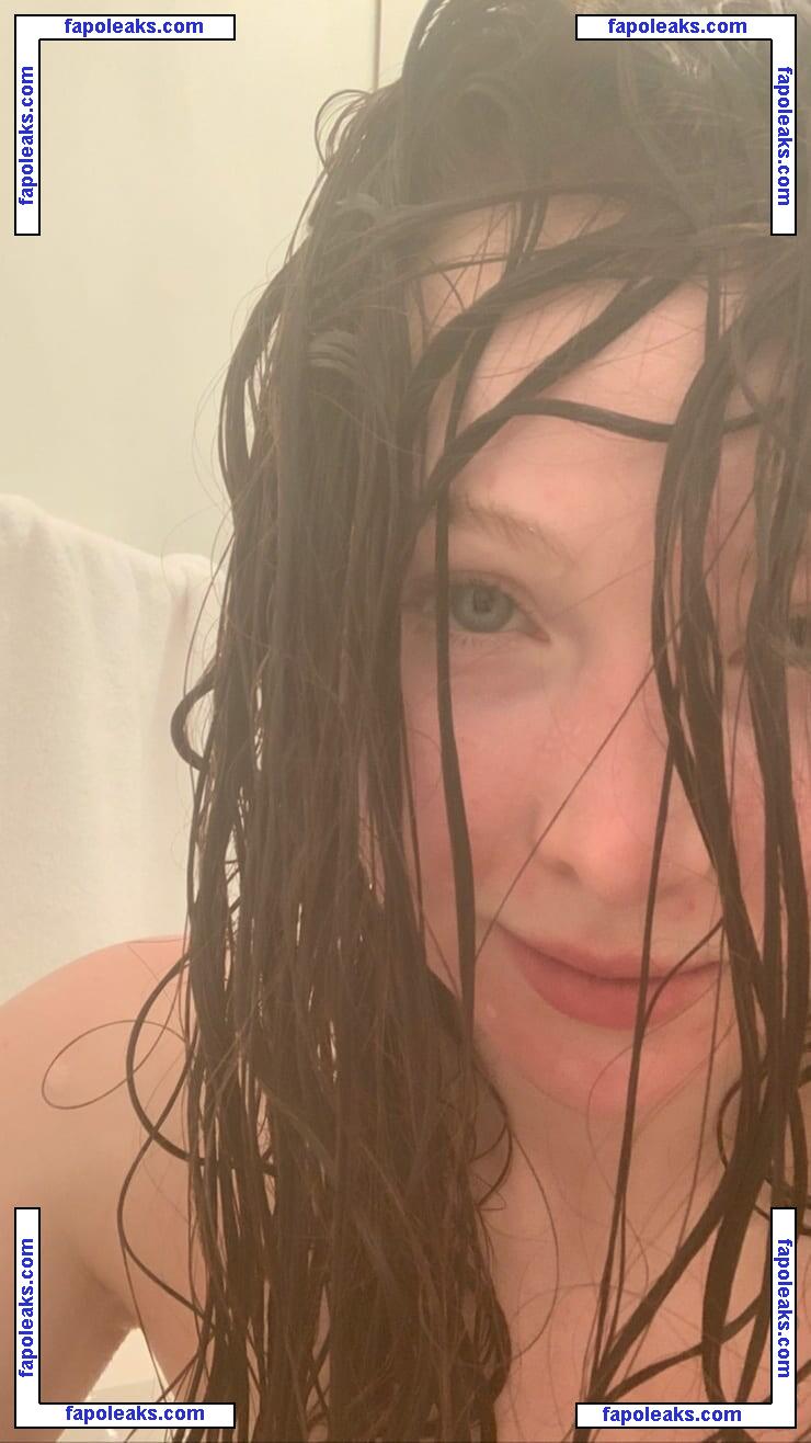 Molly C. Quinn / lassmolly / mollycaitlynquinn nude photo #0007 from OnlyFans