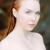 Molly C. Quinn голая #0036