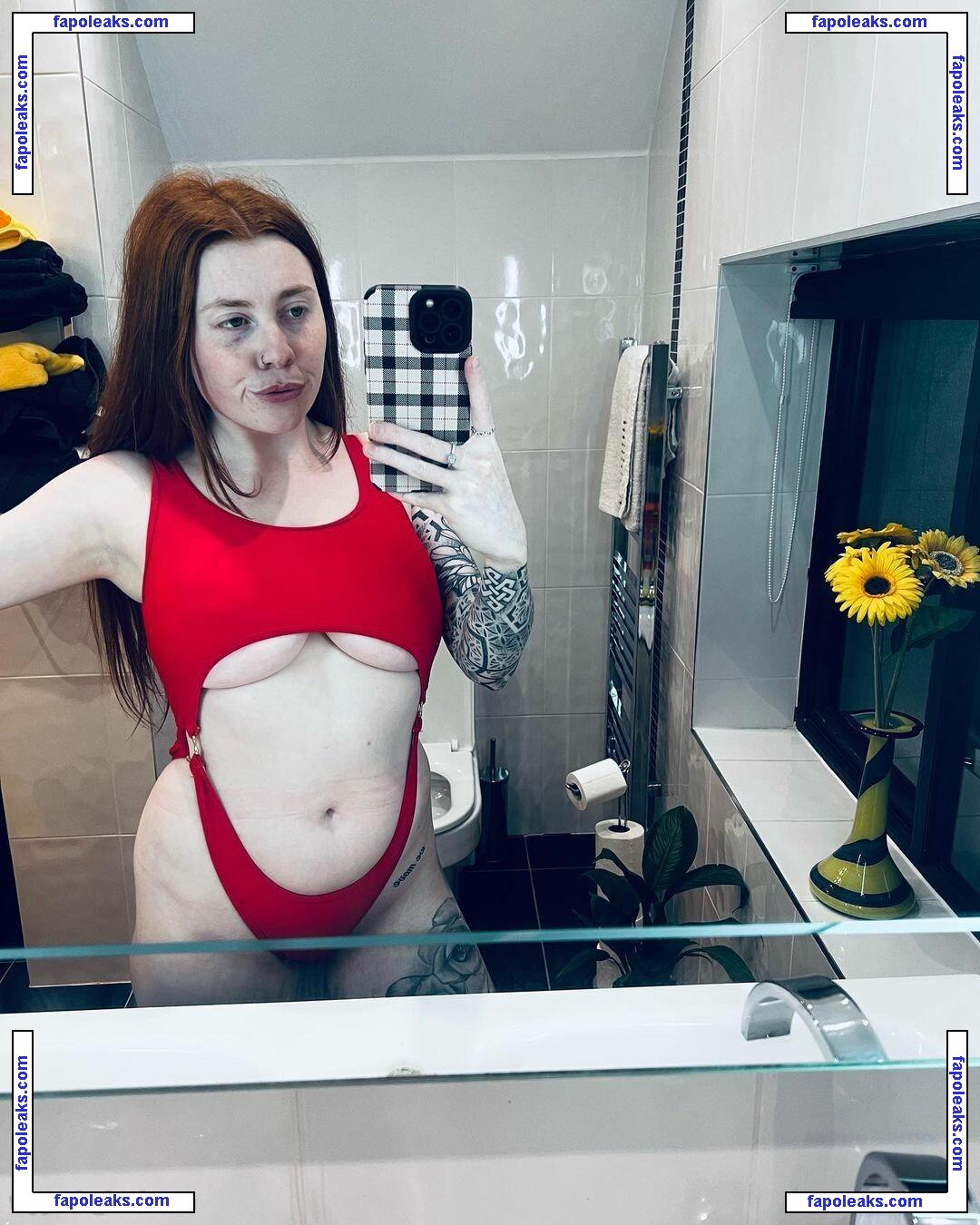 Molly Capper / mollycapper nude photo #0004 from OnlyFans