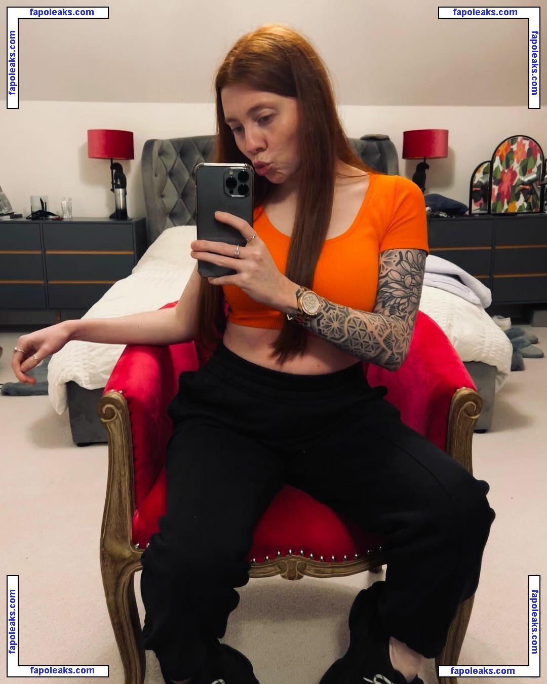 Molly Capper / mollycapper nude photo #0021 from OnlyFans