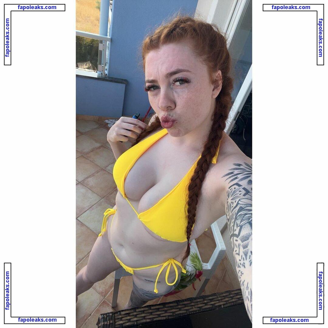 Molly Capper / mollycapper nude photo #0025 from OnlyFans