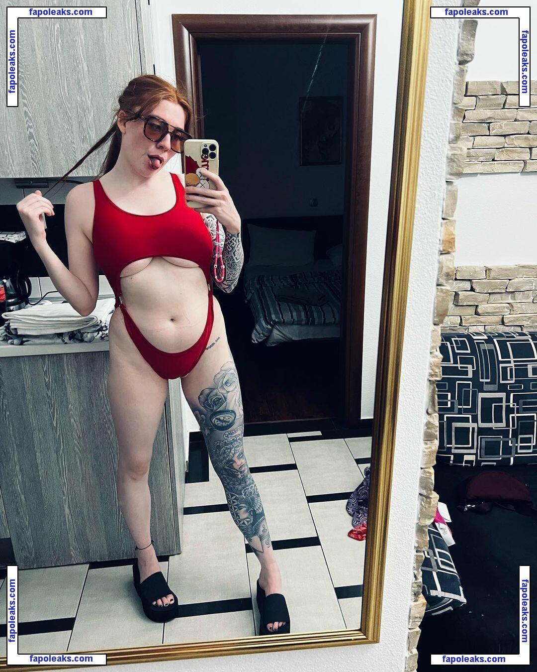 Molly Capper / mollycapper nude photo #0040 from OnlyFans