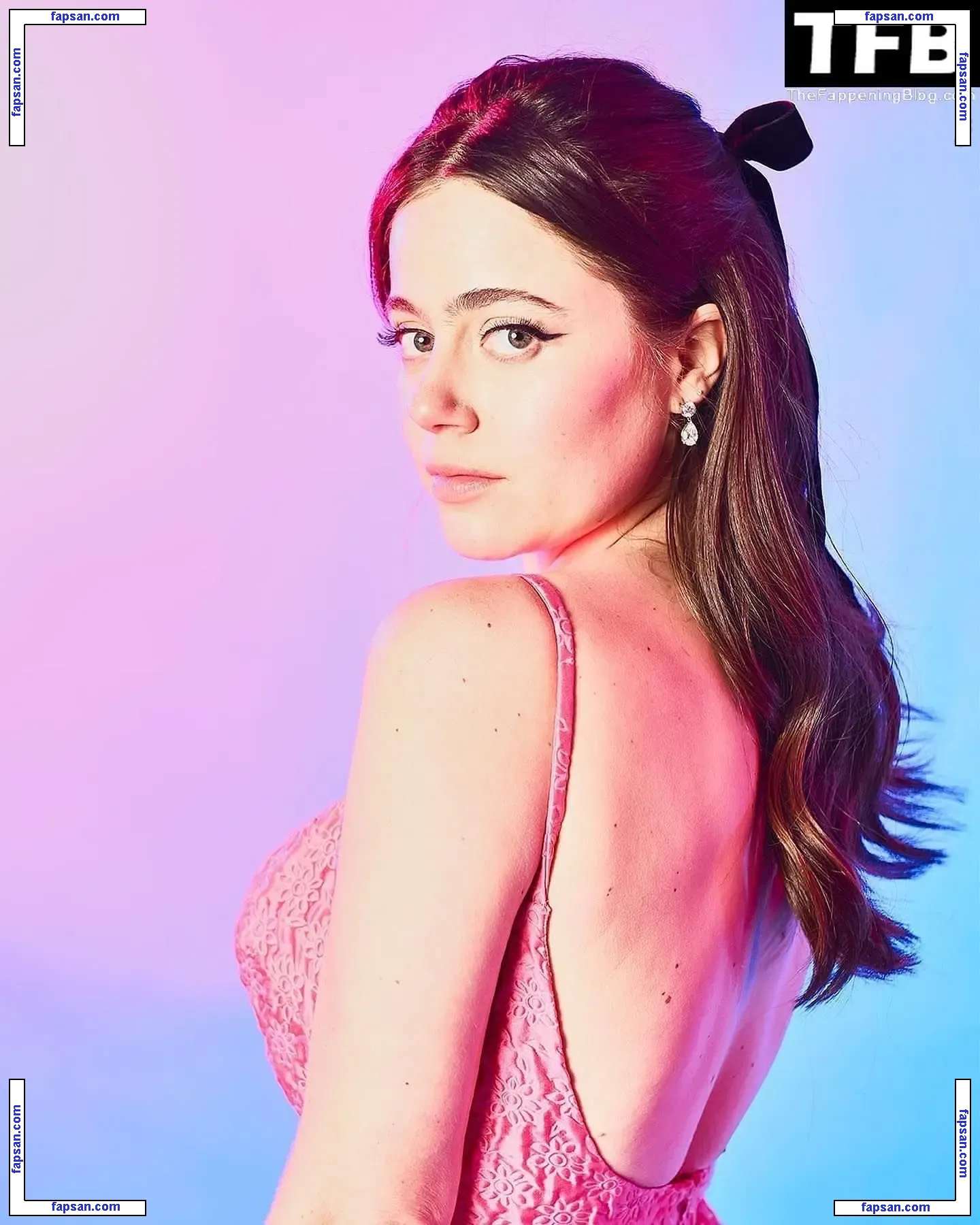 Molly Gordon nude photo #0014 from OnlyFans