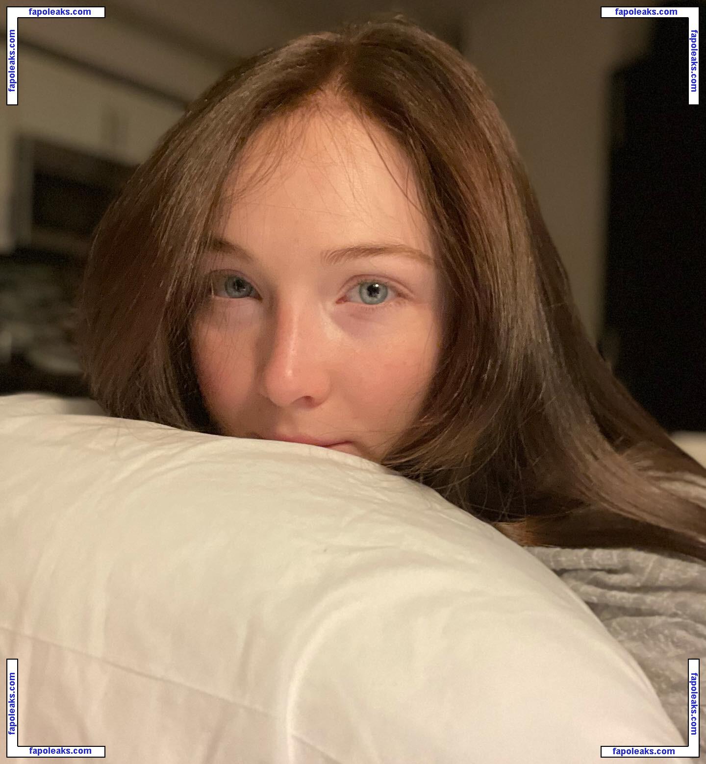 Molly Quinn / lassmolly / mollycaitlynquinn nude photo #0018 from OnlyFans