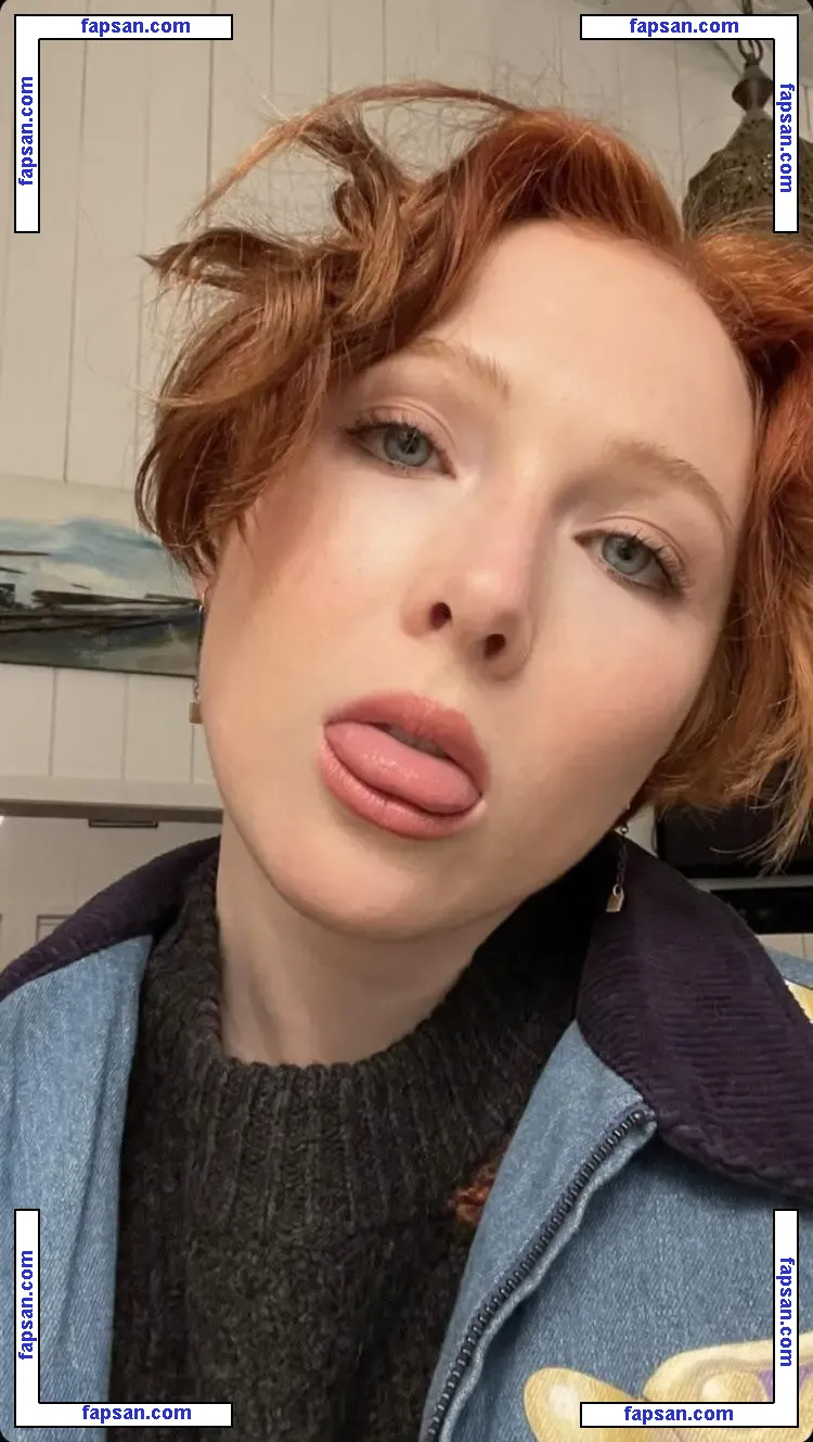 Molly Quinn nude photo #0021 from OnlyFans