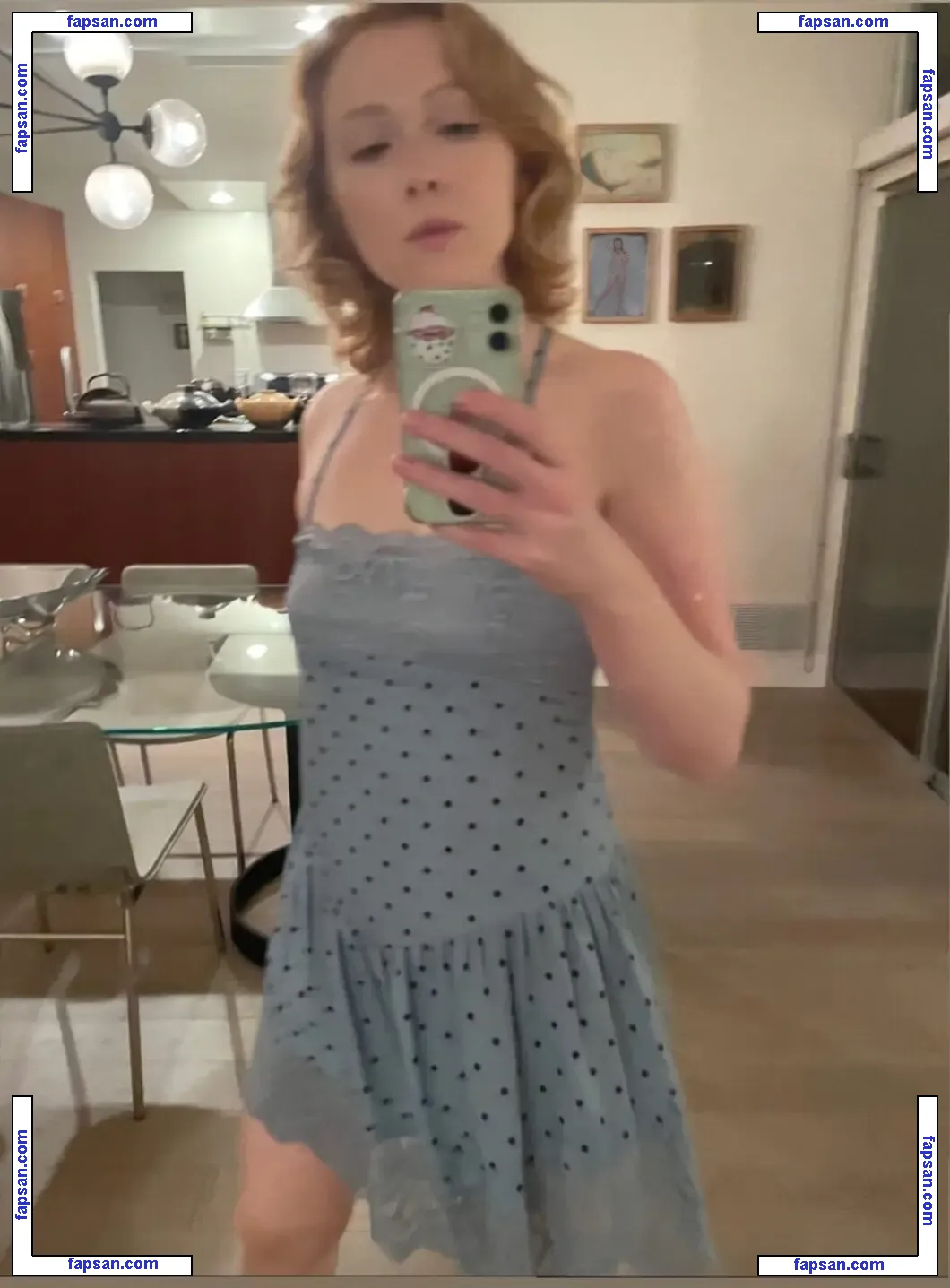 Molly Quinn nude photo #0084 from OnlyFans