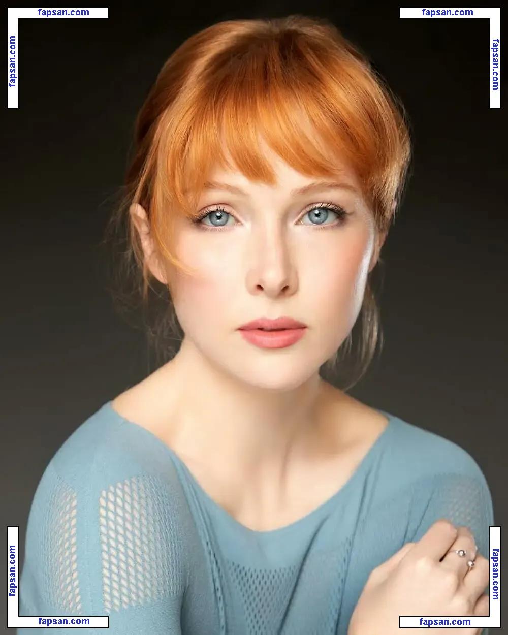 Molly Quinn голая фото #0112 с Онлифанс
