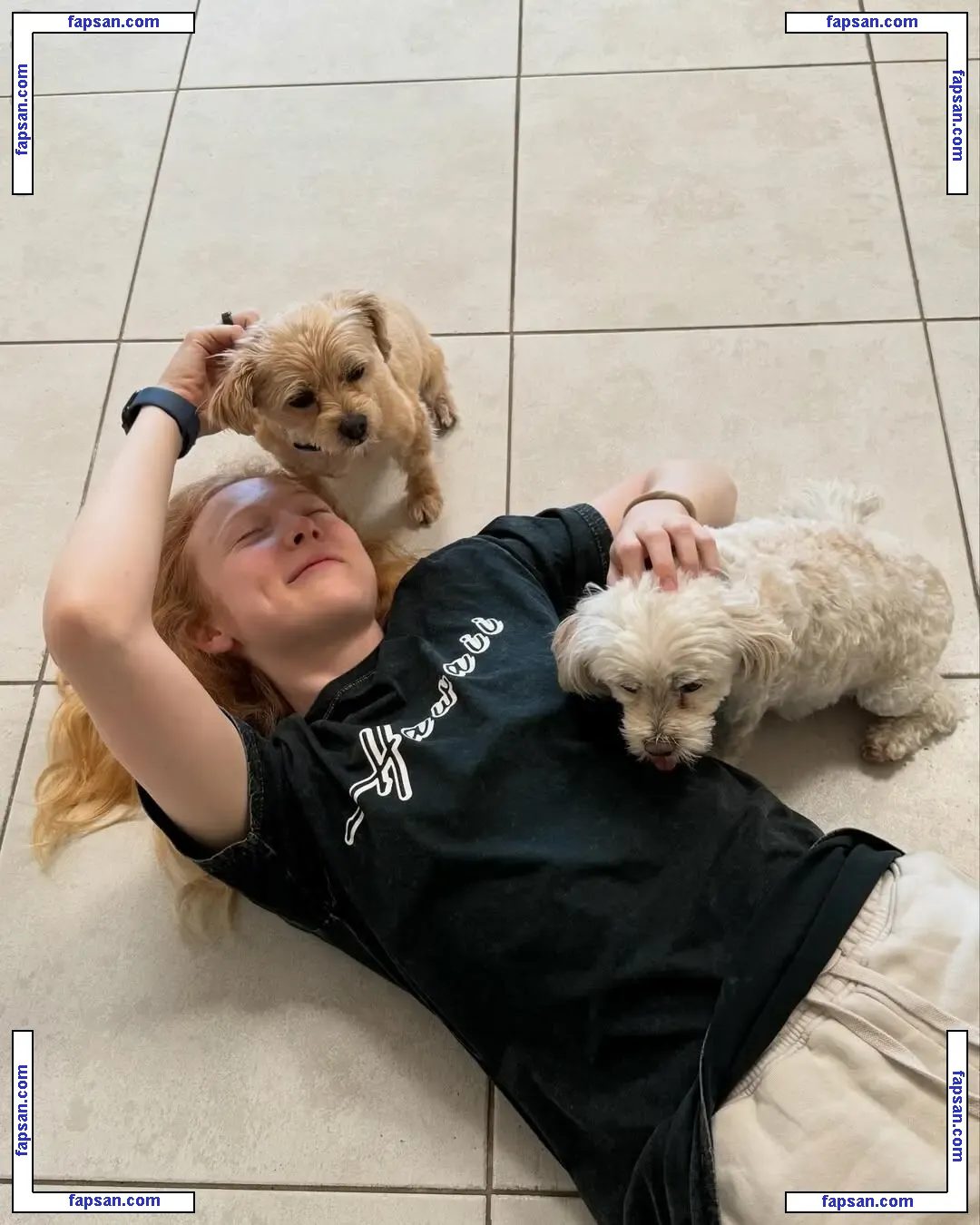Molly Quinn nude photo #0119 from OnlyFans