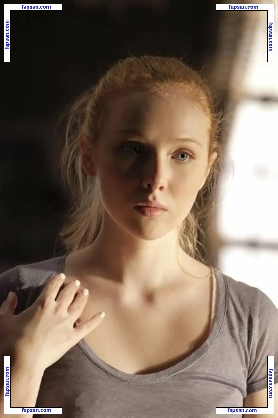 Molly Quinn nude photo #0120 from OnlyFans