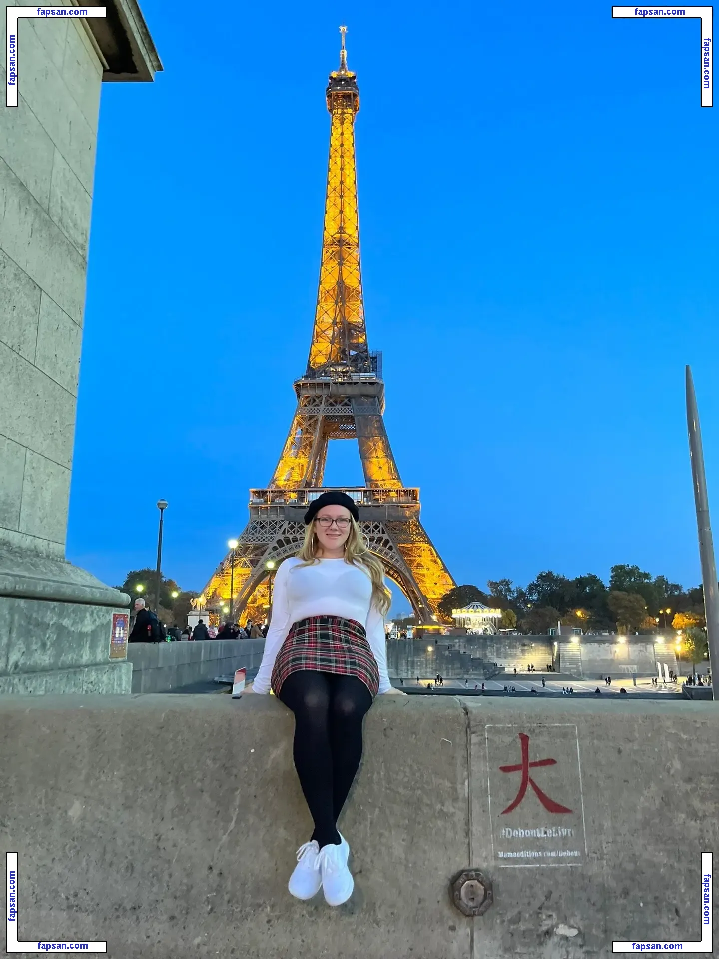 molly.raine голая фото #0002 с Онлифанс