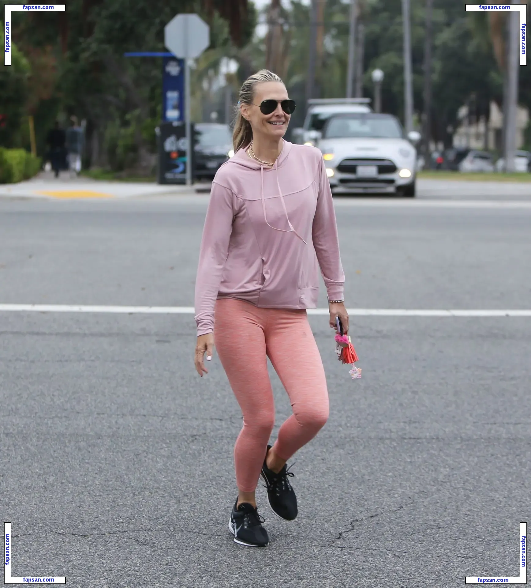 Molly Sims голая фото #0111 с Онлифанс