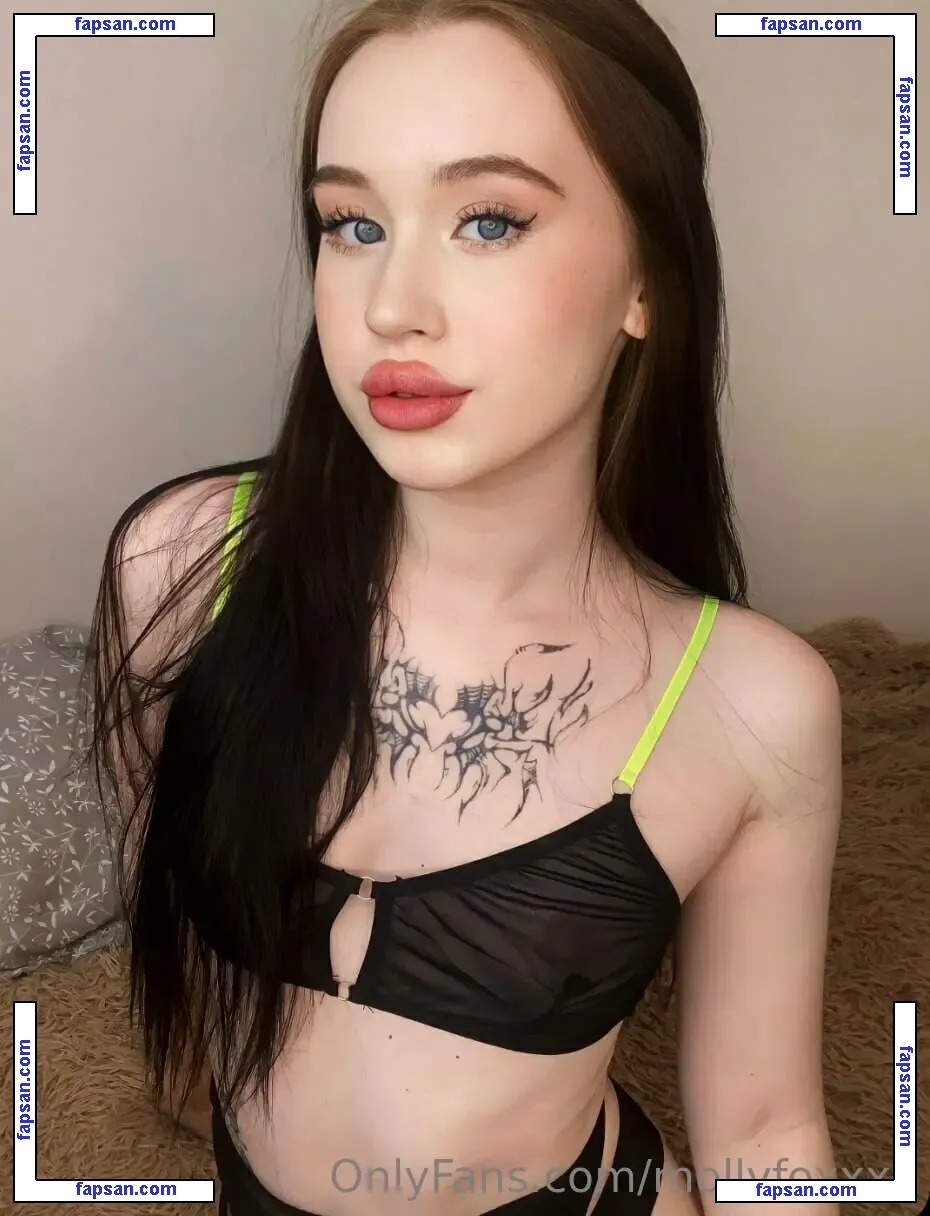 mollyfoxxxo nude photo #0014 from OnlyFans