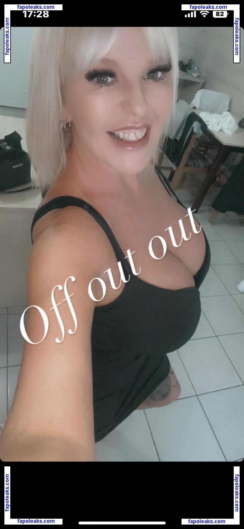 Mollyjfoxx / just_smile_withme_xx nude photo #0039 from OnlyFans