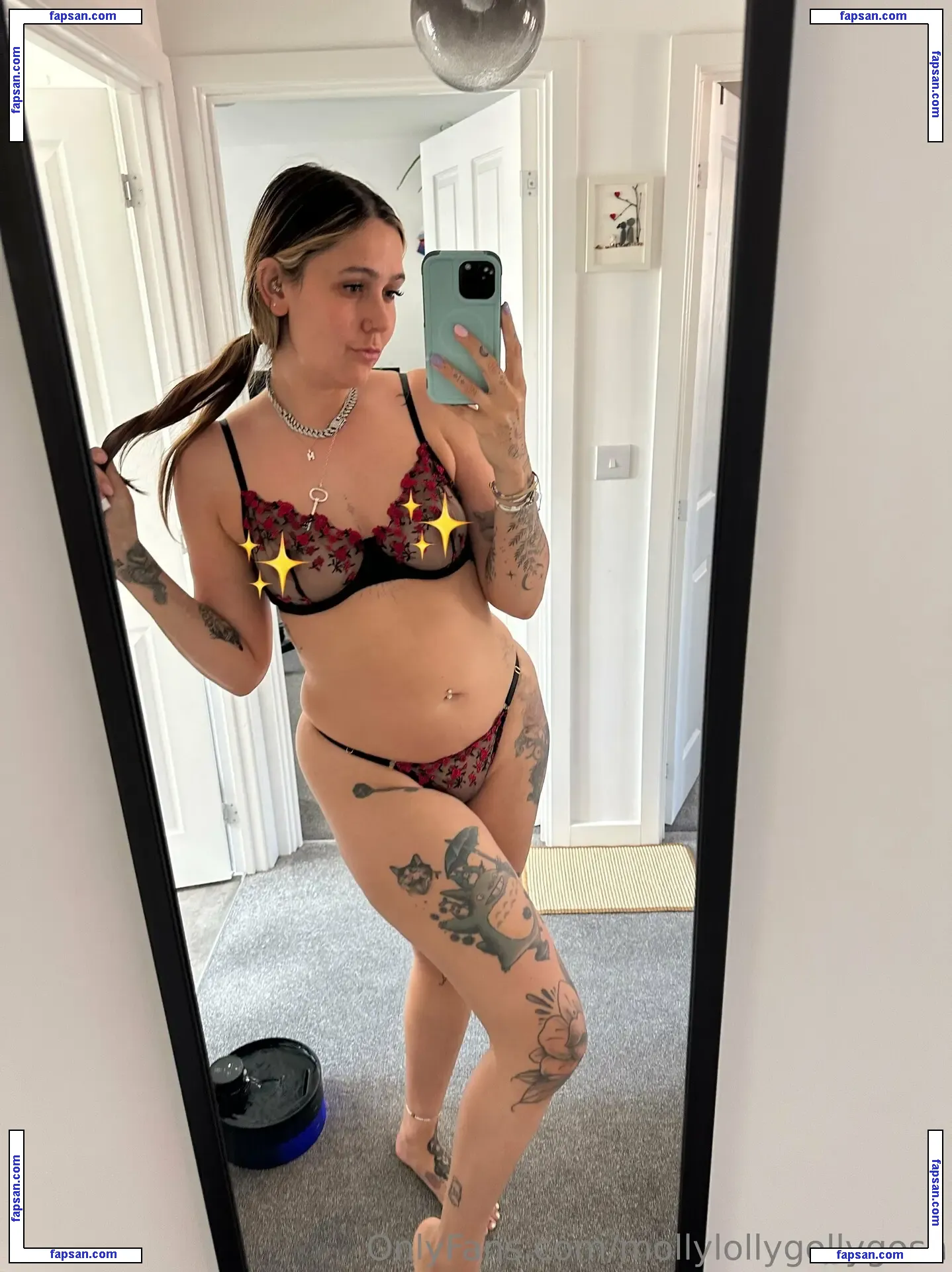 mollylollygollygosh nude photo #0021 from OnlyFans